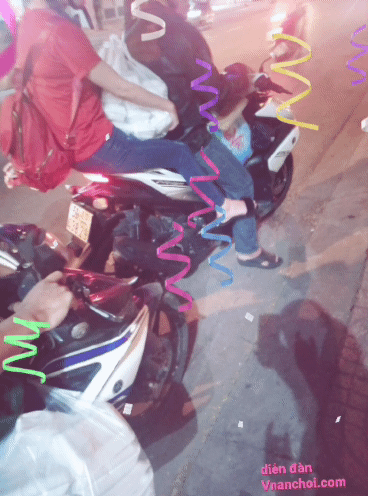 B612_20191203_195106_629_1.gif